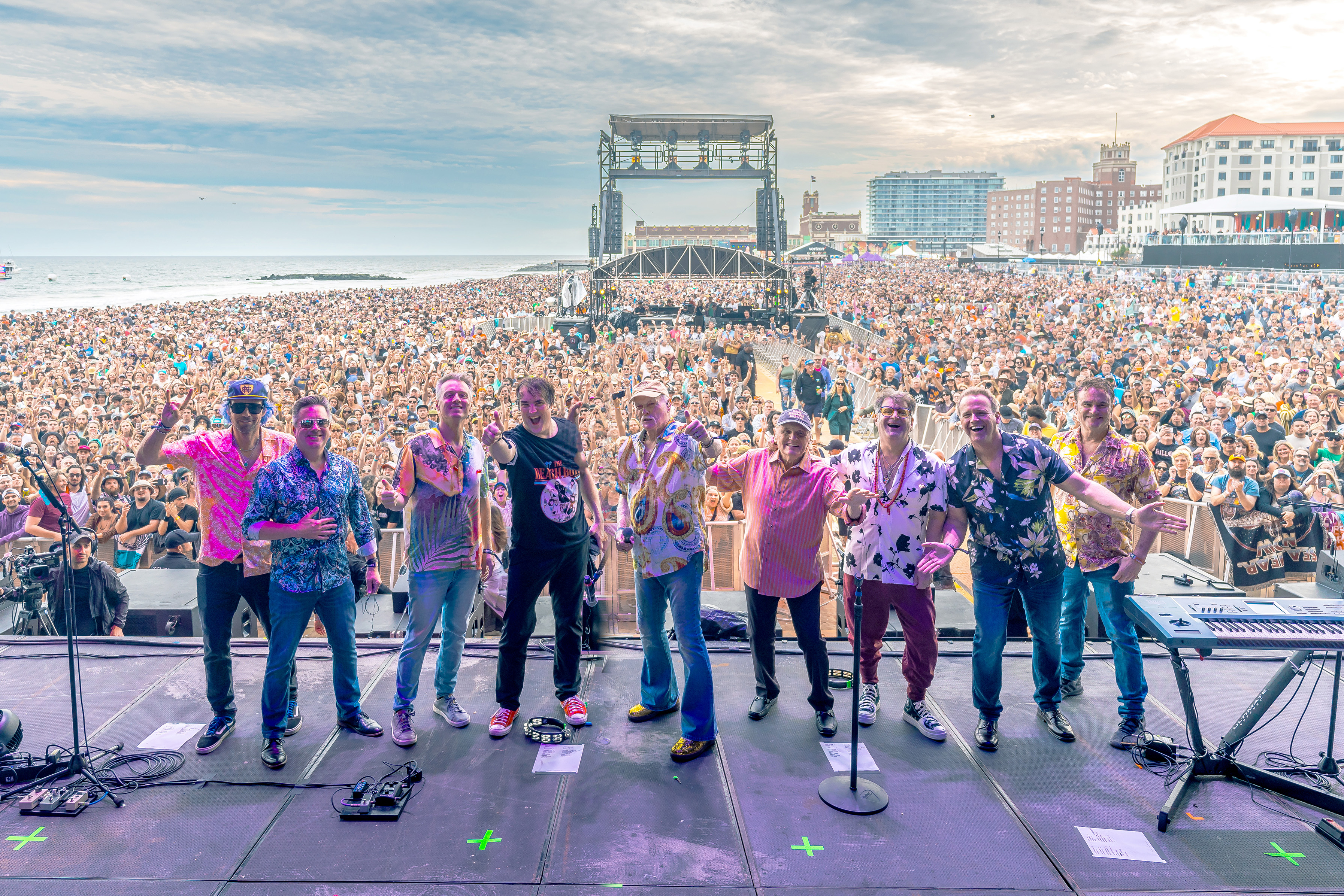 Ocean City Welcomes Summer 2025 With Beach Boys and the Pops
